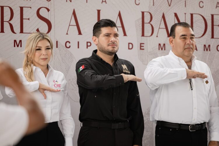 Impulsa Beto Granados valores cívicos y equipamiento escolar