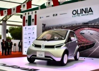 Presentan avances del auto eléctrico “Olinia”