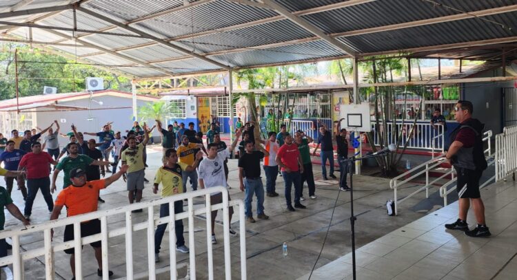 Ofrece el Municipio amplia variedad de  disciplinas con expertos en activación física