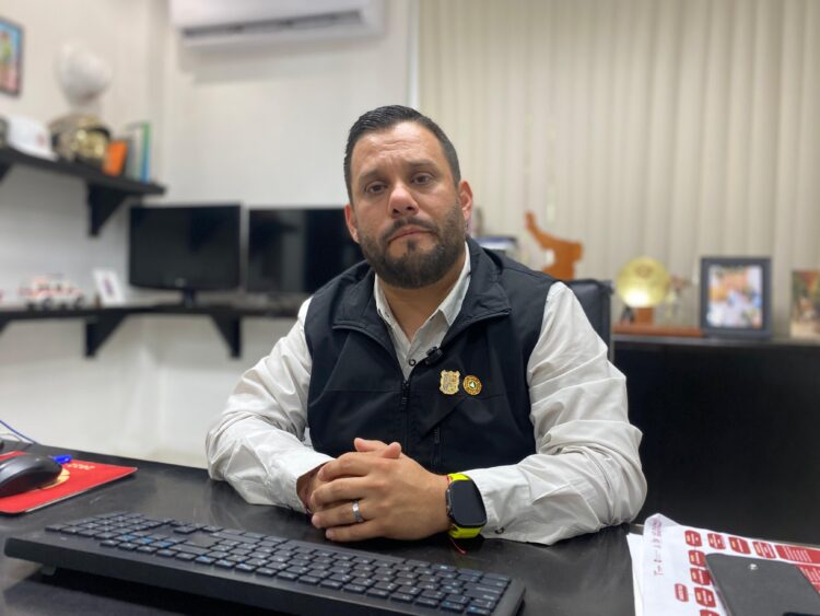Rescatan a adulto mayor tras incendio en vivienda de la colonia Bethel