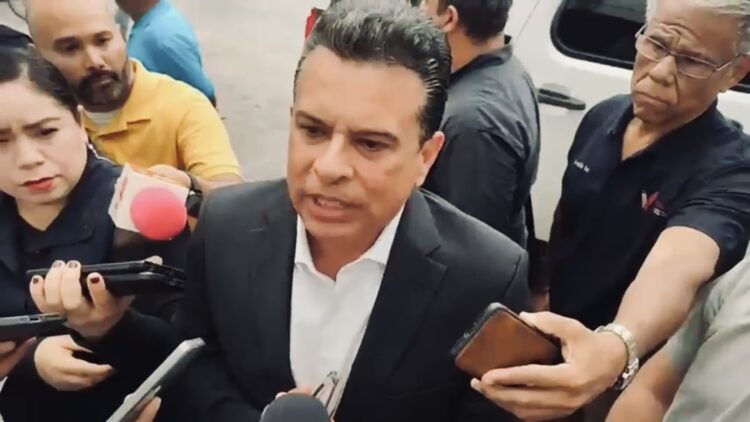 Llama Lalo Gattás a Mario López a presentar pruebas tras declaraciones públicas