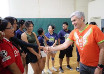 Juan Carlos Zertuche impulsa a bravos de la UAT a torneo internacional en Puerto Vallarta