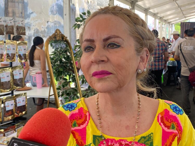 Más de 49 mil estudiantes de educación básica reciben lentes en Tamaulipas