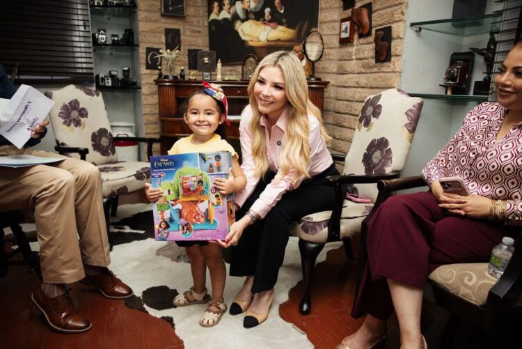 DIF Matamoros y la Fundación Cambiando Sonrisas A.C. entregan más de 50 fichas de internación de la campaña de Cirugías de Labio y Paladar Hendido “Sonriendo Juntos”