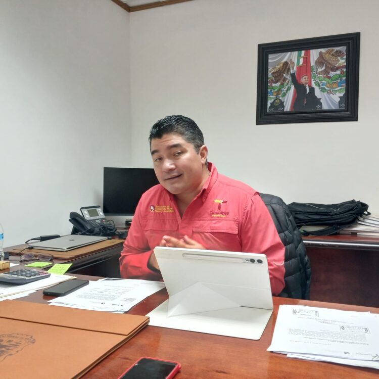 Apoya la UAT combate al gusano barrenador: Temo Amaya