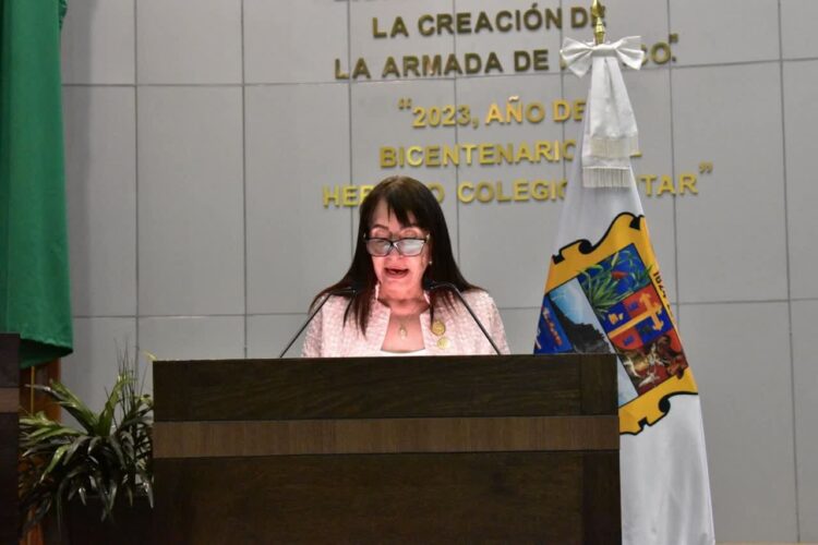 Educación física obligatoria; Blanca Anzaldúa