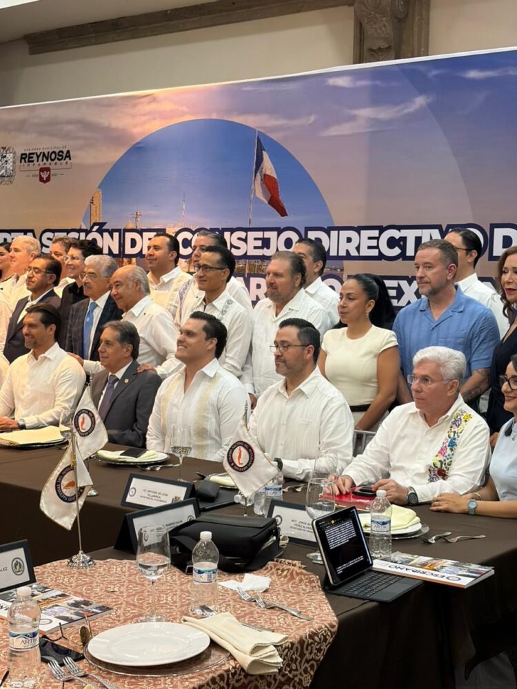 Hacen Alianza Diputados y Notarios en reformas jurídicas