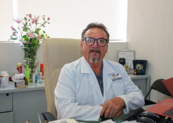 «Si tú no puedes, nosotros vamos”, llevan prevención del cáncer de mama a los centros laborales