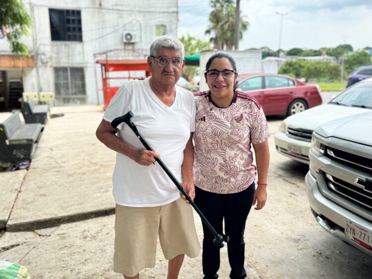 Un día más de servir al pueblo: Lucero Deosdady