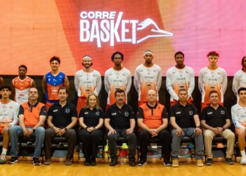 Rector Dámaso Anaya encabeza presentación oficial del Corre Basket UAT para la temporada 2026 de la LNBP