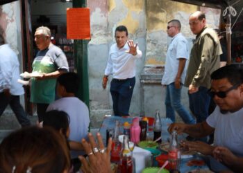 Atiende alcalde Lalo Gattás llamado de locatarios del Mercado Argüelles
