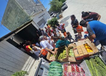 Mercadito Naranja fortalece la economía de las familias en el Fraccionamiento Los Ángeles