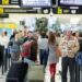 Nuevas bases para regular horarios de vuelos en aeropuertos saturados