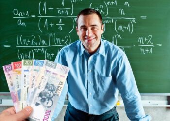 Más de 55 mil trabajadores de la educación recibirán bonos y pagos adicionales en agosto