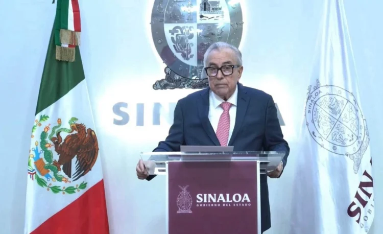 Rubén Rocha Moya retoma la gubernatura de Sinaloa y afirma que vuelve “con la frente limpia”