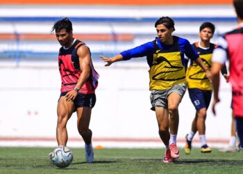 Apuntan juveniles a triunfo de arranque 