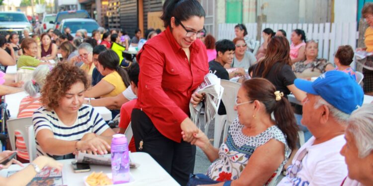 Lucero Deosdady mantiene presencia en territorio y fortalece el contacto con la ciudadanía