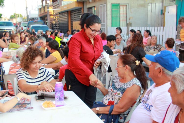 Lucero Deosdady mantiene presencia en territorio y fortalece el contacto con la ciudadanía