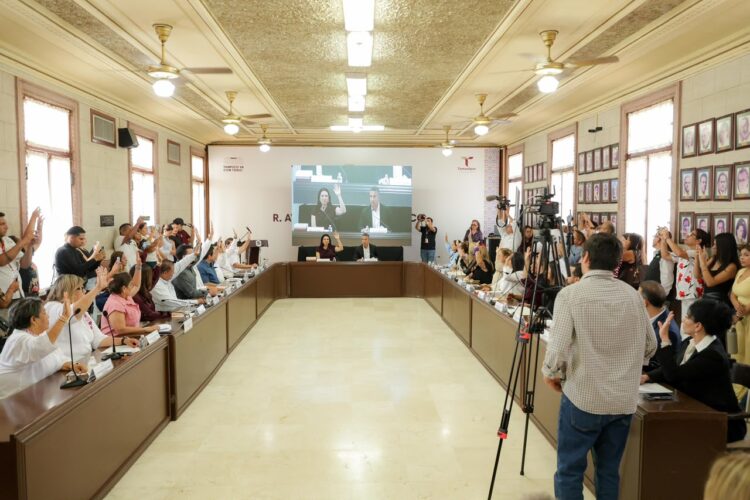 Presenta Mónica Villarreal ante el Cabildo su Segundo Informe de Gobierno