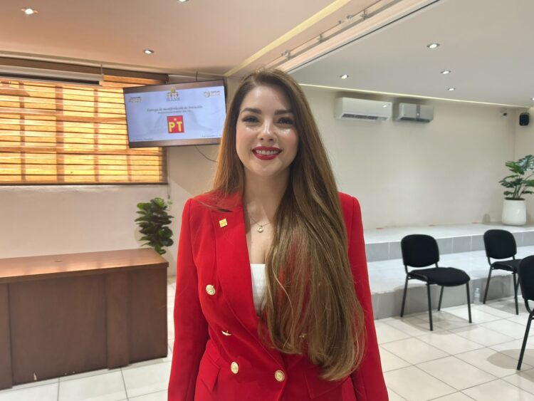 Cendy Robles confirma invitación del PT a participar en próximas elecciones