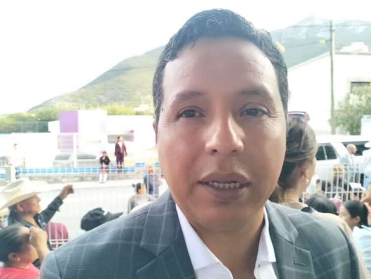 Apuesta Mier y Noriega por infraestructura y apoyos sociales
