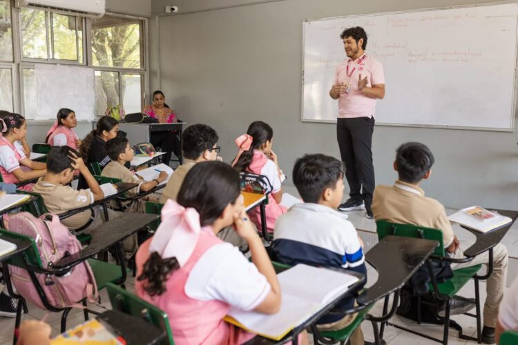 Lleva Sistema DIF Matamoros conferencia “Sobre Aviso No Hay Engaño” del programa “Mis Pies Sobre Nuestras Raíces”