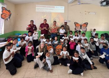 Fortalecen educación ambiental para proteger la ruta migratoria de la mariposa monarca en Tamaulipas