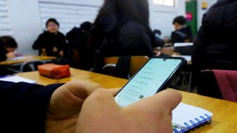 SEP regula uso de celulares en escuelas; Tamaulipas deberá armonizar sus disposiciones