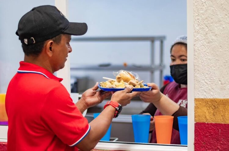 Prevé SEBIEN ampliar comedores comunitarios el próximo año