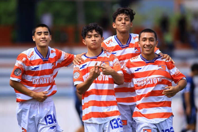 Golea Correcaminos a Leones en casa y se afianza en la Liga TDP