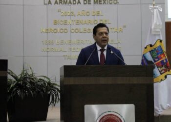 Pide Francisco Adrián Cruz Martínez información sobre Consultorios Universales de Salud para 2027