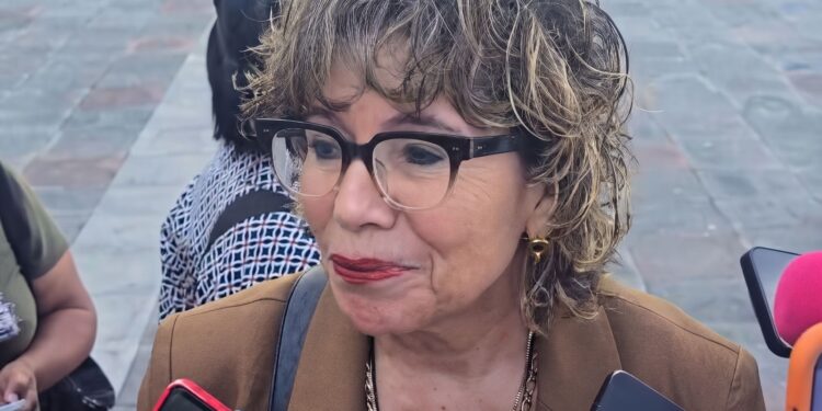 Silvia Casas descarta distraerse con otros cargos y prioriza reducir la pobreza extrema