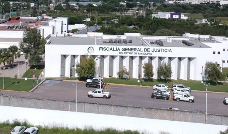 Detiene FGJT a 10 personas y aseguran cerca de 20 vehículos en operativos