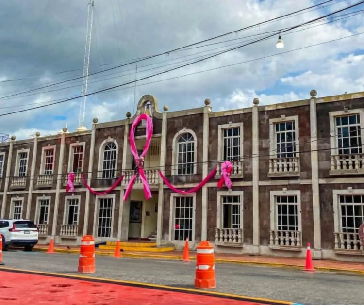Jaumave se pinta de rosa en apoyo a la lucha contra el cáncer